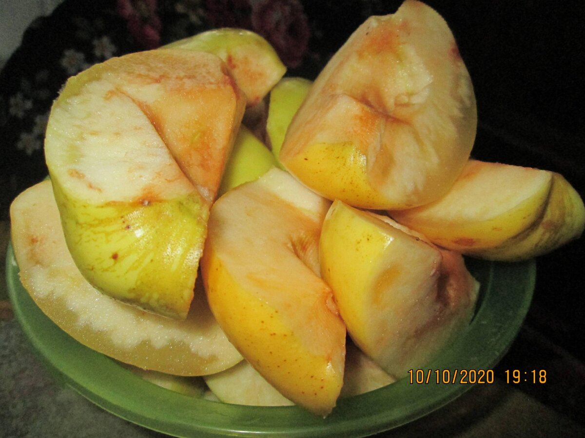 Все фотографии ранее были мной размещены на форуме "Мама солдата" Вот такие яблочки. Листаем и смотрим процесс