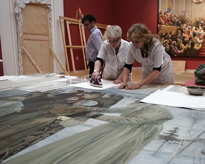 Реставрация картины "Святая Русь" М.Нестерова в Русском музее