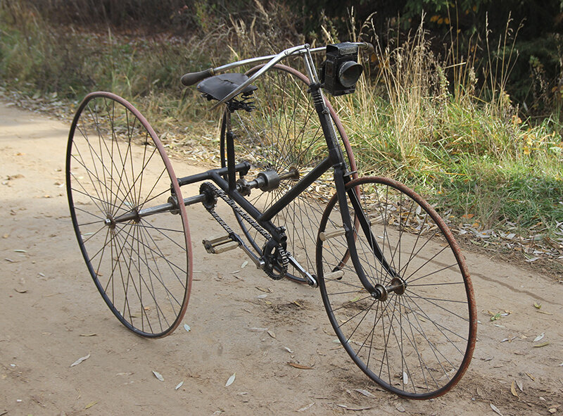 Французский трицикл Clement модели Cripper tricycle 1889 года из коллекции Веломузея Андрея Мятиева.
