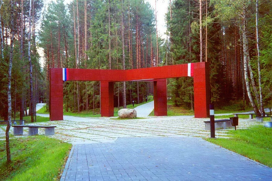 Катынский мемориал. Фото в свободном доступе.