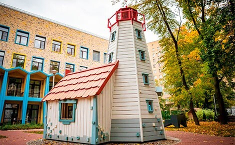 "Дом с маяком"