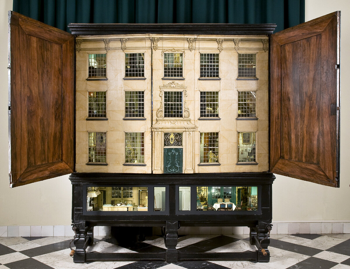 Кукольный домик, принадлежащий неизвестной. Фото verenigingrembrandt.nl