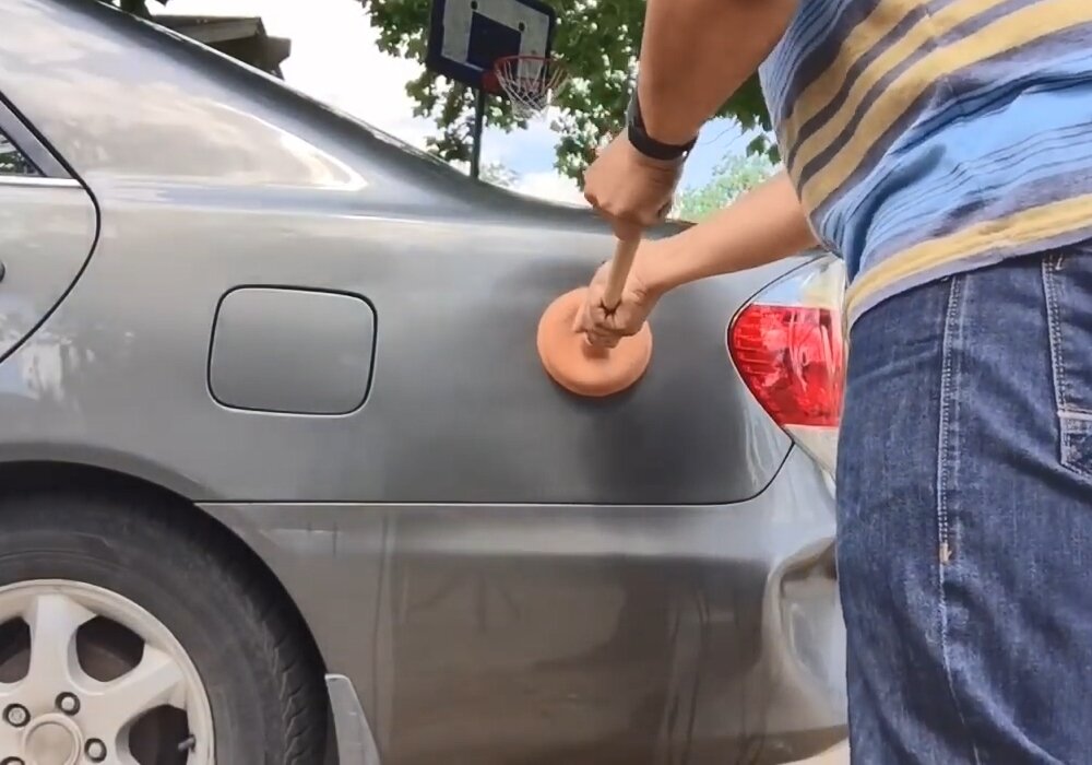 Ремонт вмятины крыла кипятком