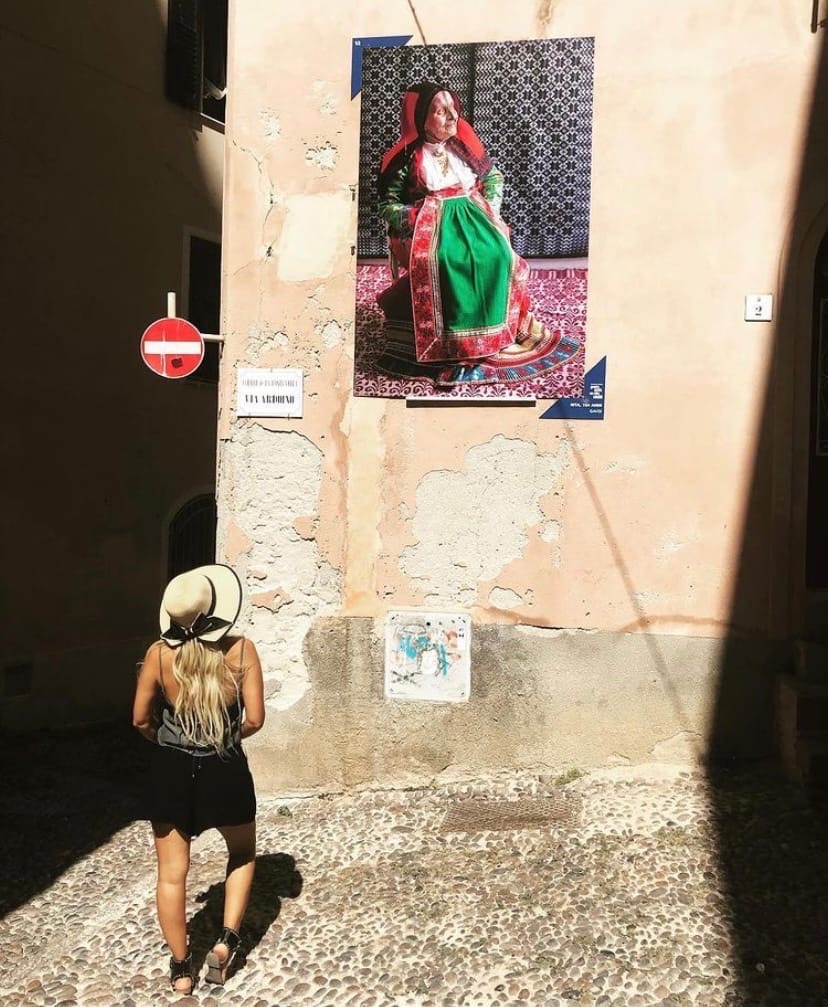 Гордятся своими долгожителями, женщина на фото дожила до 104 лет