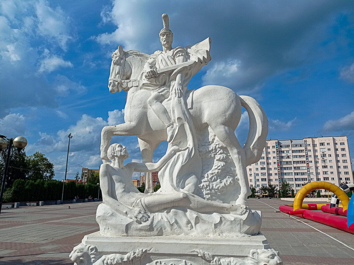 скульптуры в москве для