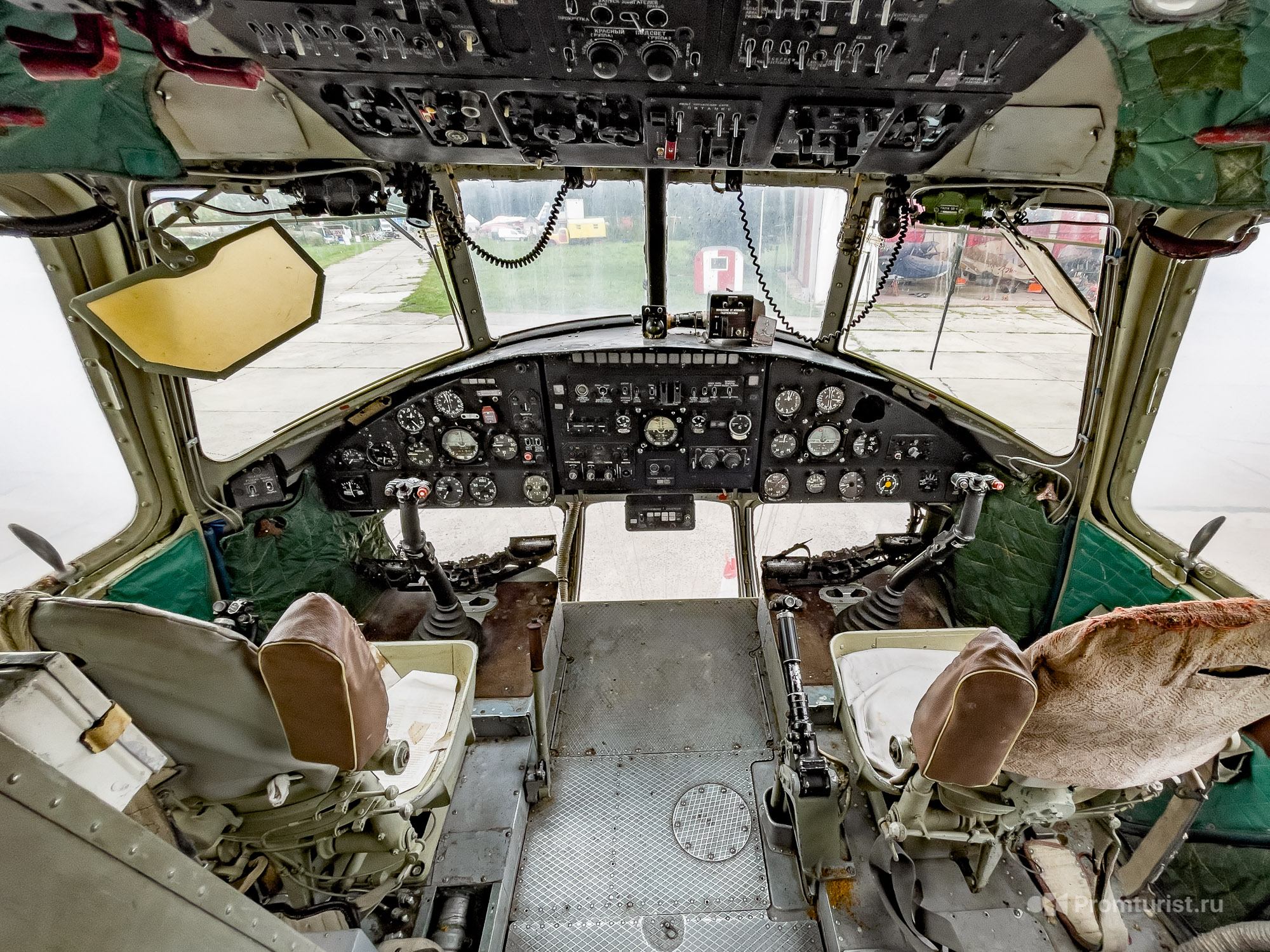 Вертолёт-кран Ми-10K. Показываю, какой он внутри. От кабины лётчиков и до хвостовой балки ???9