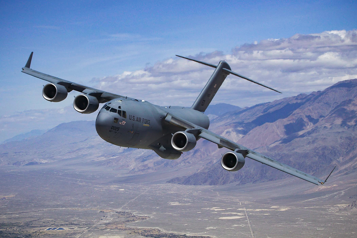 Сегодня, 31 августа, как и планировалось ранее, завершилось военное присутствие американцев в Афганистане. Из аэропорта Кабула вылетел последний борт ВВС США Boeing C-17.
