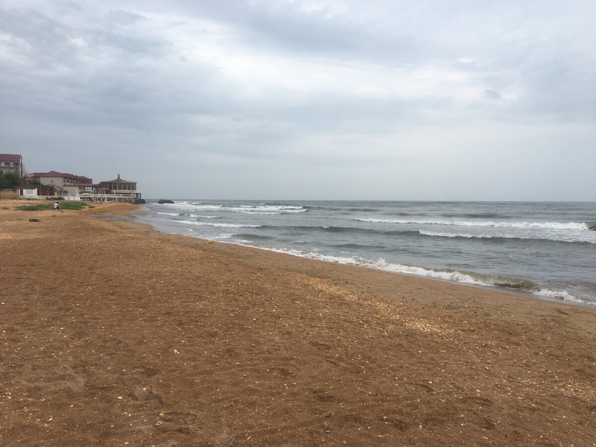 Отзывы об отдыхе в каспийске дагестан. Каспийское море Дагестан Избербаш. Каспийское море Каспийск санаторий Дагестан. Каспийское море пляж Джами. Город Каспийск пляж Лагуна.