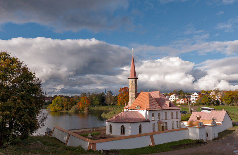 Тот же сюжет, снятый в солнечную погоду. Весёленько, но пришлось сжимать ДД.