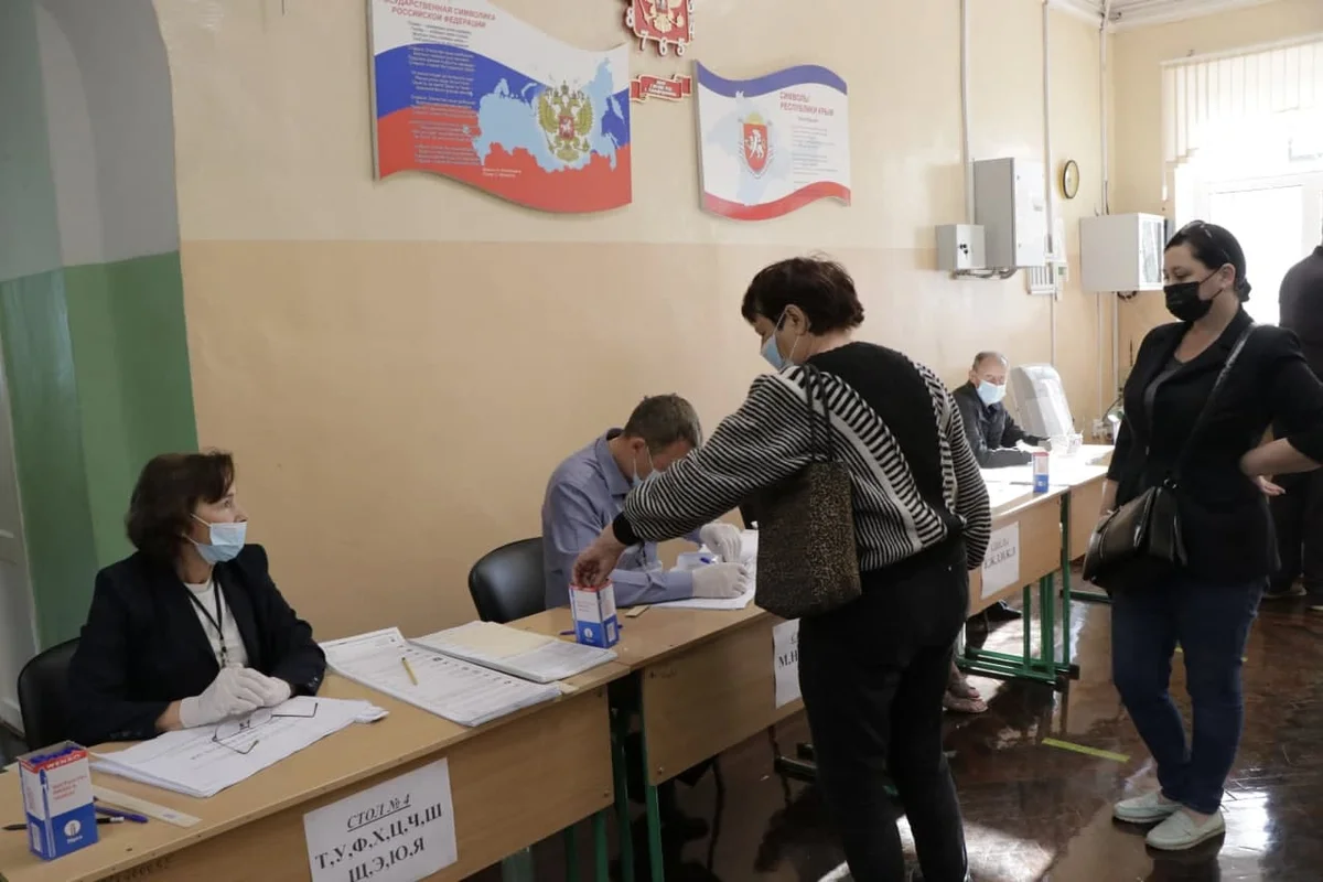 Явка на выборах в Крыму составила 49,75% (фото: Валентин Гусев)