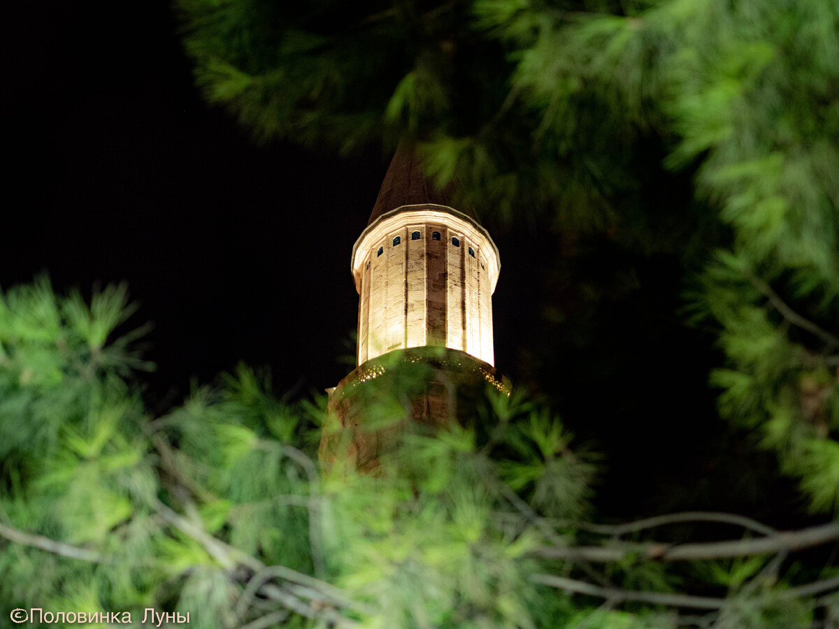 2021 г. Минарет Мечети Айя София