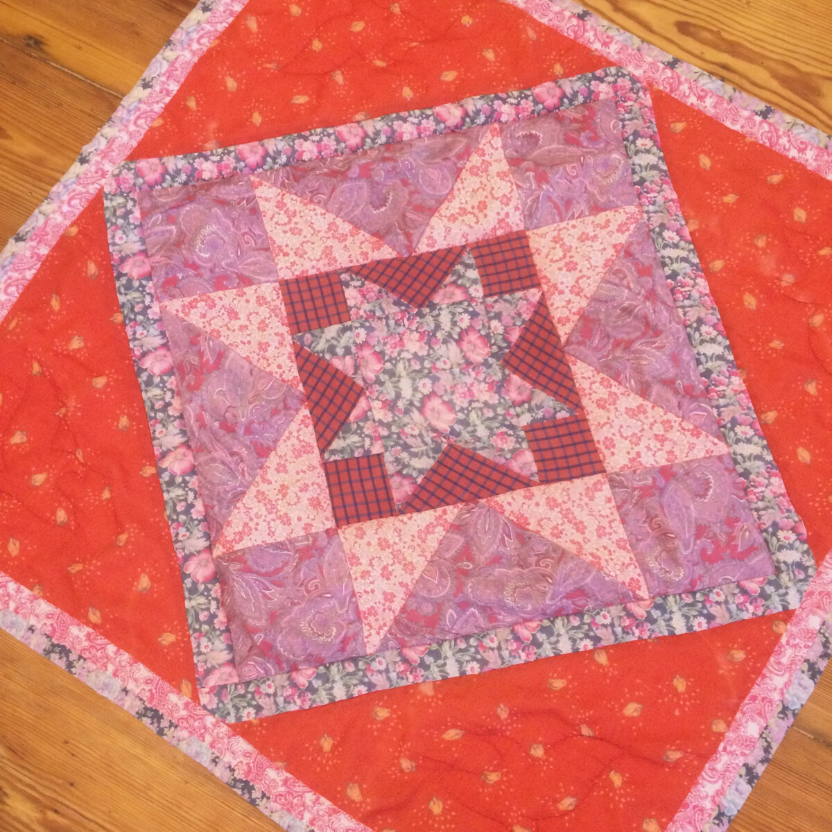 Винтажное лоскутное одеяло