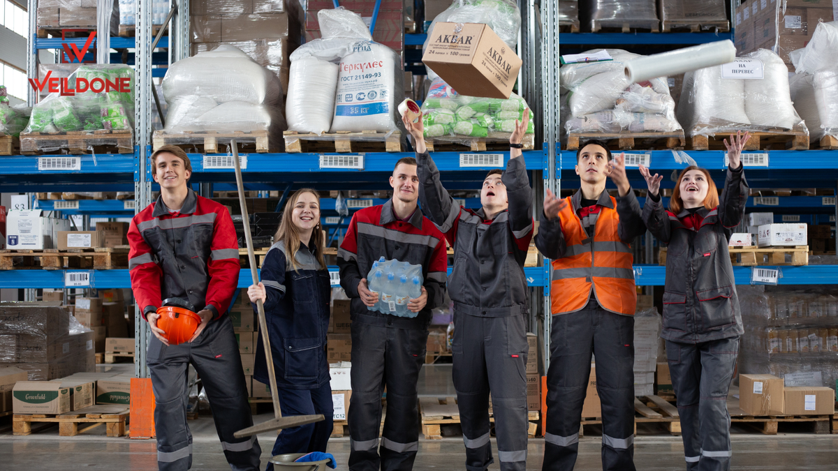 Главное - работа в дружном коллективе.