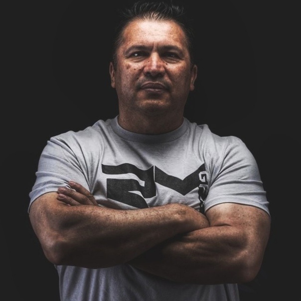 Хавьер Мендес. Тренер Ислама Махачева