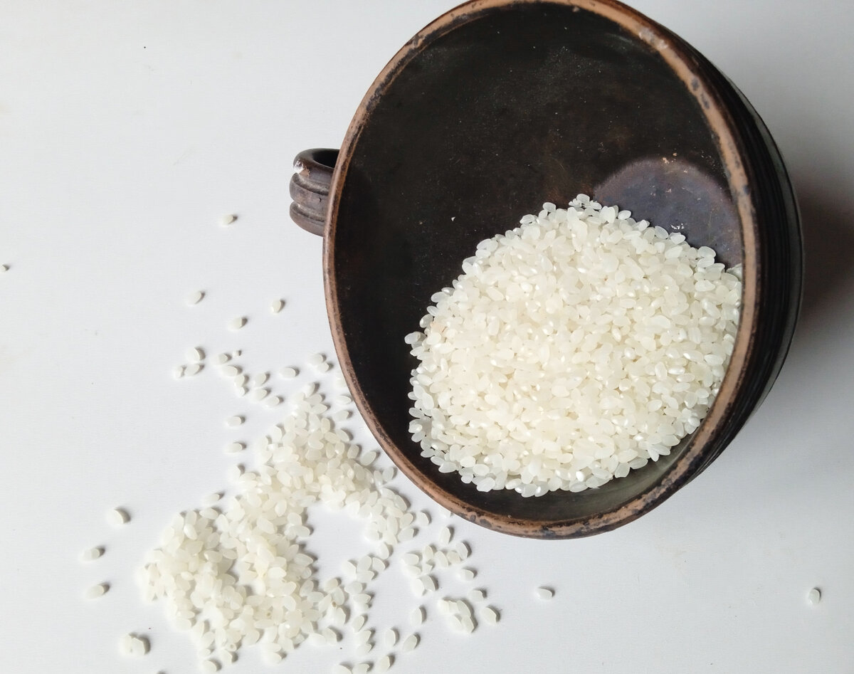 Чашку с рисом можно видеть ее только в моем шкафу, но и у многих хозяюшек 