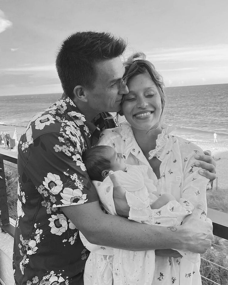    Супруги воспитывают двоих сыновейСоцсети Регины Тодоренко