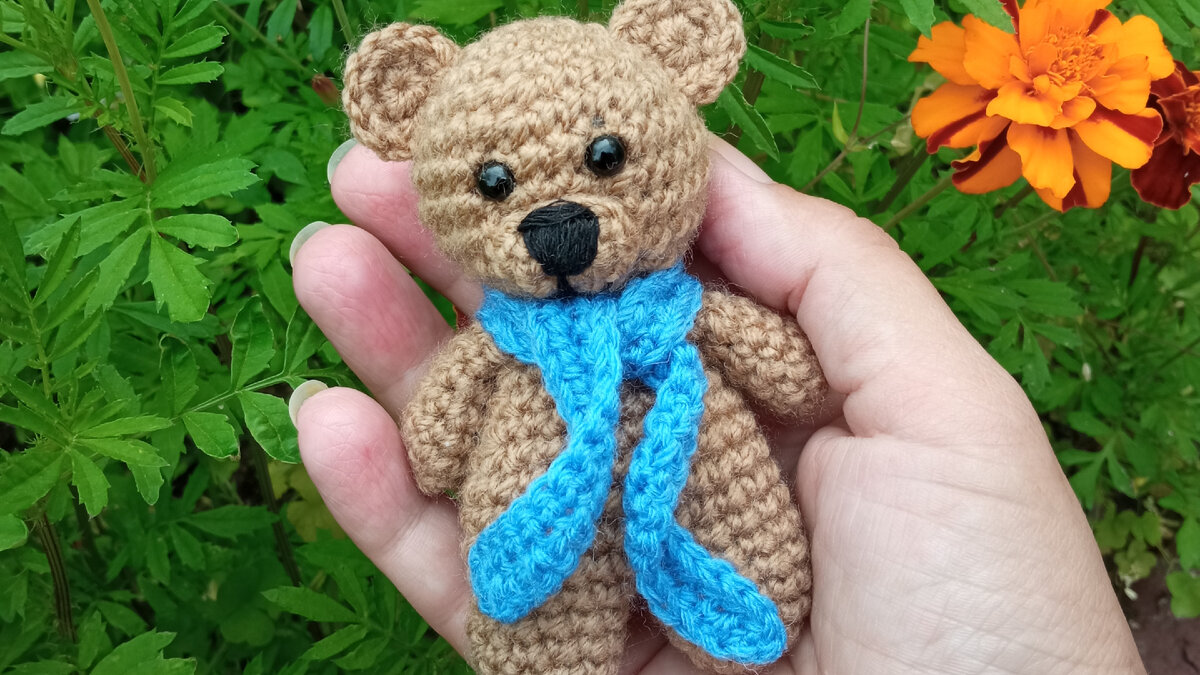 Вязаный медведь крючком 
