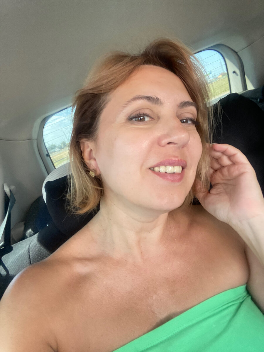 Чойта не улыбаться? Эвелина Гаевская, соцсети @evelinagaevskaya