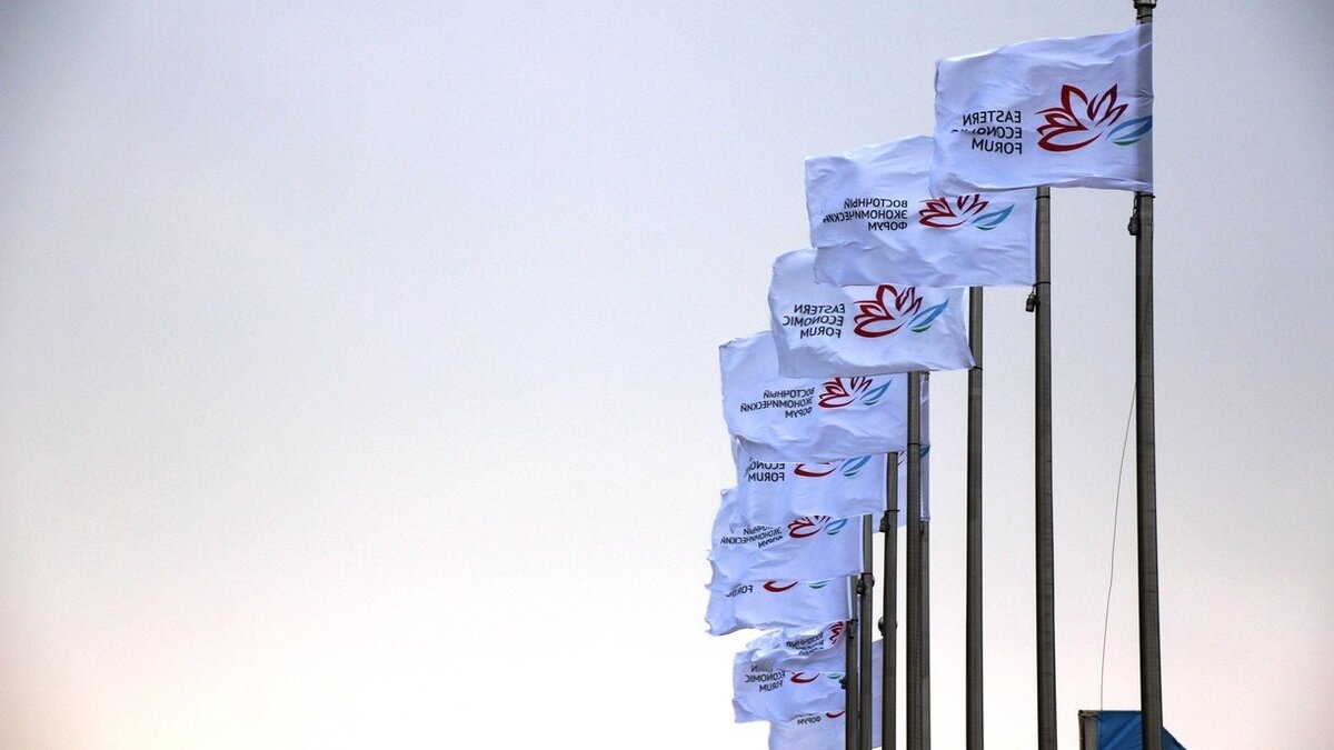     Власти Приморья пока не получили официальной информации о возможном визите в крае главы КНДР Ким Чен Ына. Ранее такая информация прошла в ряде иностранных СМИ.