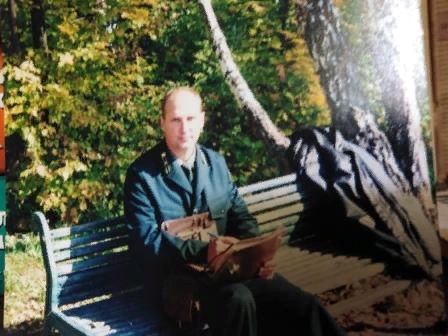  на фото автор 1999 год