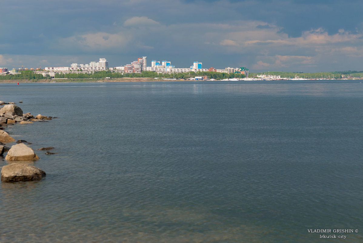 Байкал это водохранилище. Иркутское водохранилище. Водохранилище Иркутск Солнечный. Залив в Солнечном Иркутск. Водохранилище Байкал.