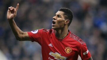 Фото: manutd.comКак утверждает The Sun, решение игрока продиктовано тем, что он хочет быть уверенным в долгосрочных перспективах клуба. Ранее сообщалось, что будущим летом наставник «Юнайтед» Уле-Гуннар Сульшер намерен провести основательную перестройку игрового коллектива.
