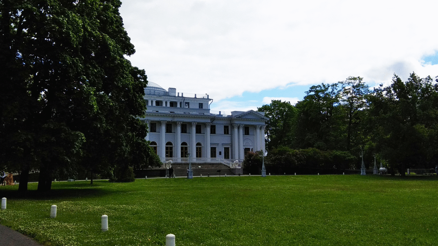 ЦПКиО им. Кирова, Елагин дворец