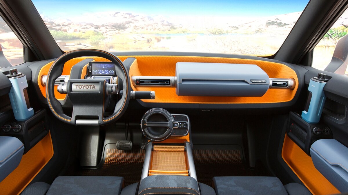Toyota FT-4X салон