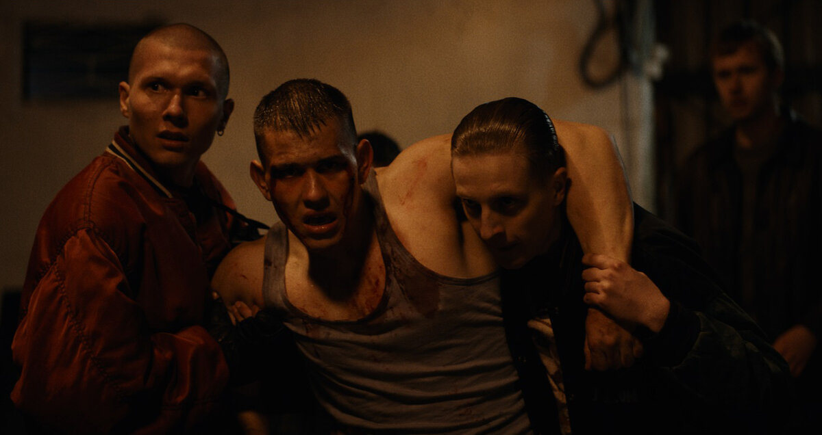 Кадр из фильма «Бык»