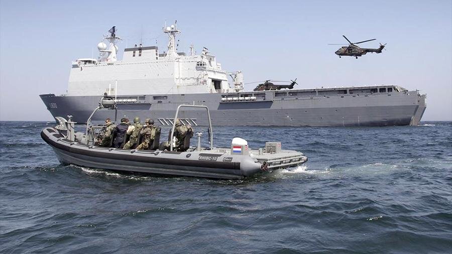 Десантный корабль ВМС Нидерландов «Роттердам». Фото: commons.wikimedia.org