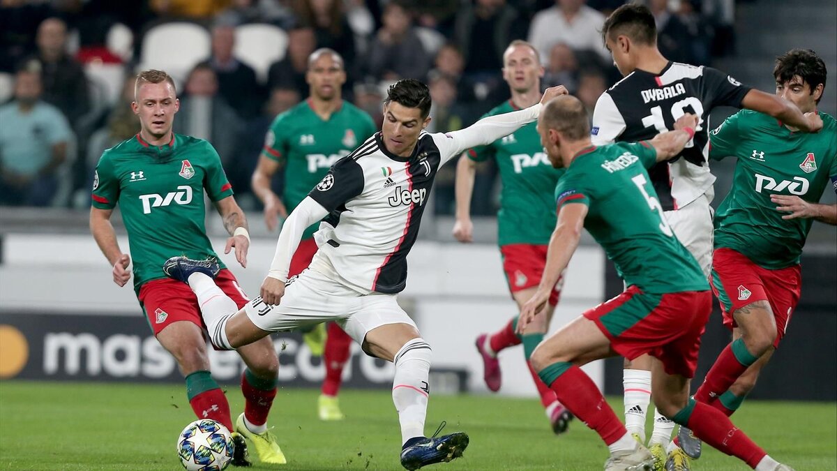 Футболисты "Локо" героически бросались под удары Роналду