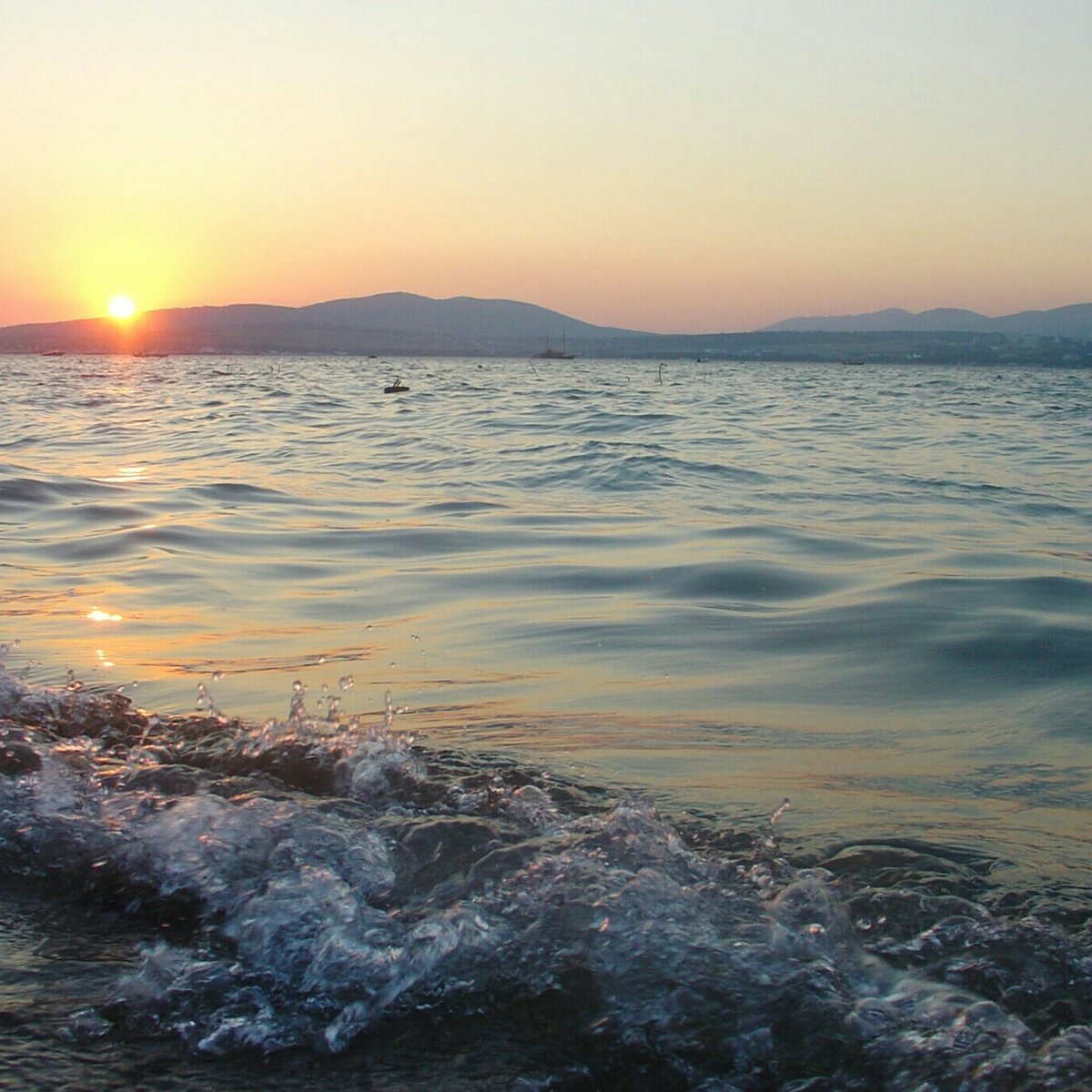 черное море геленджик пляж