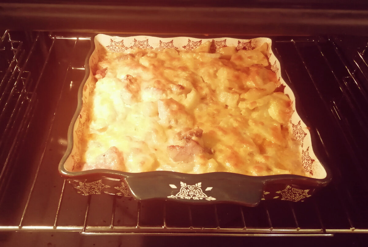 Как легко накормить семью из четырех человек. Картофельно-мясная запеканка.
