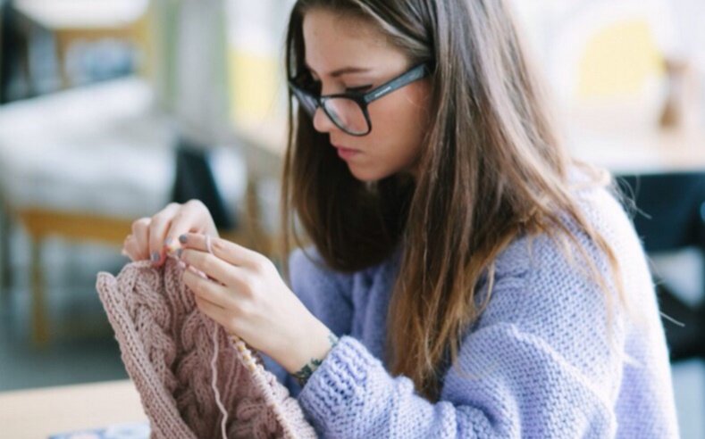 Вязание крупными спицами, фото: https://krjuchkom.com