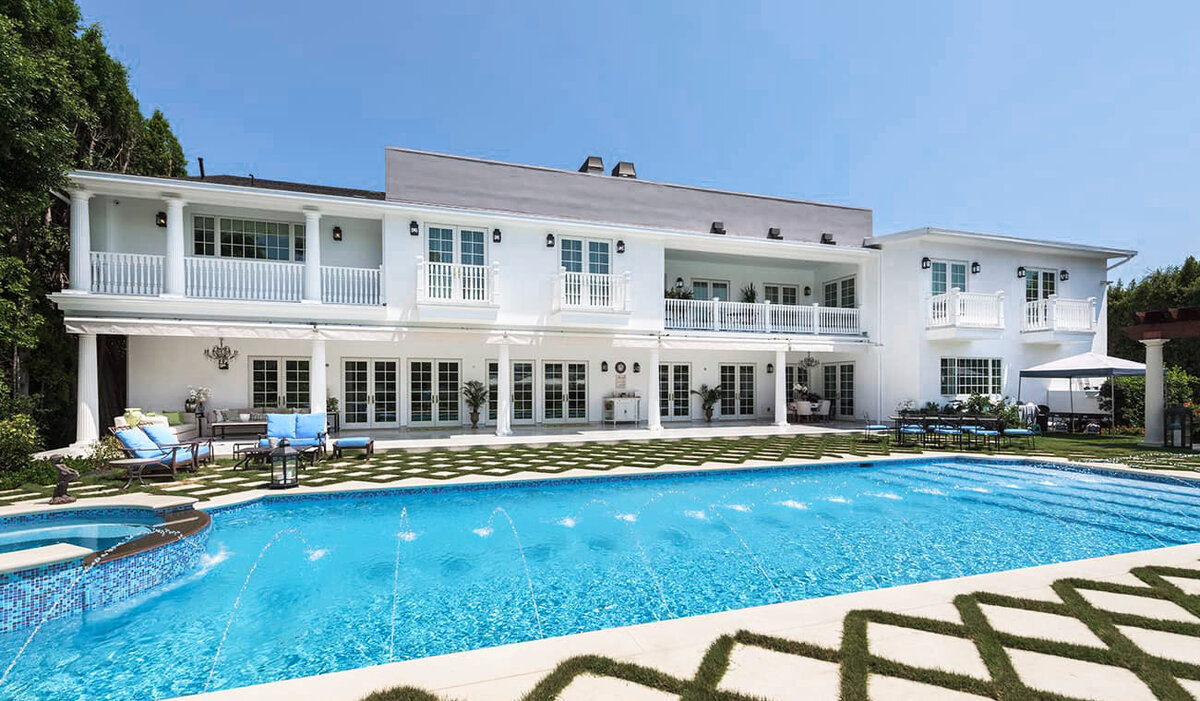 Подписывайтесь на канал и ставьте лайки!