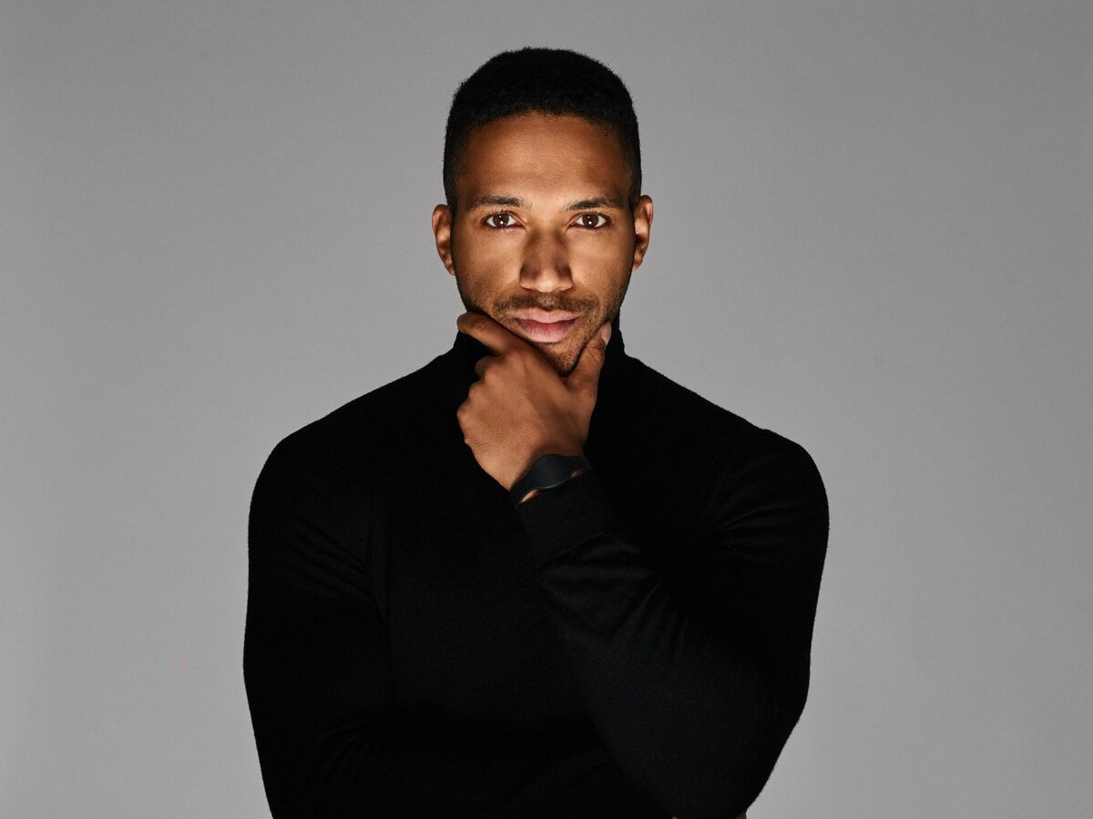 Cesar Sampson (Сезар Сэмпсон) - популярный австрийский певец, автор песен. Представитель Австрии на «Евровидение-2018», занял 3 место (1 место по баллам членов жюри).