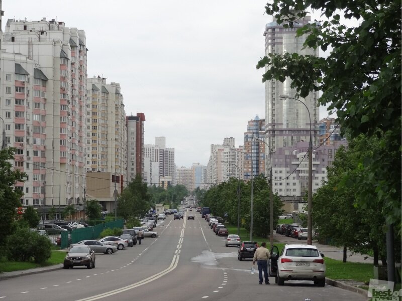 Фото  далеко не центра Москвы. Из Яндекс. 