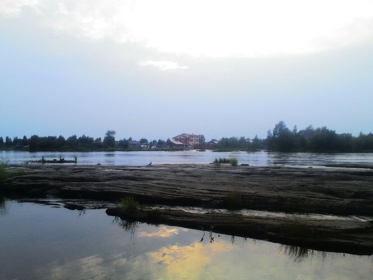 Река Нижний Выг в городе Беломорск