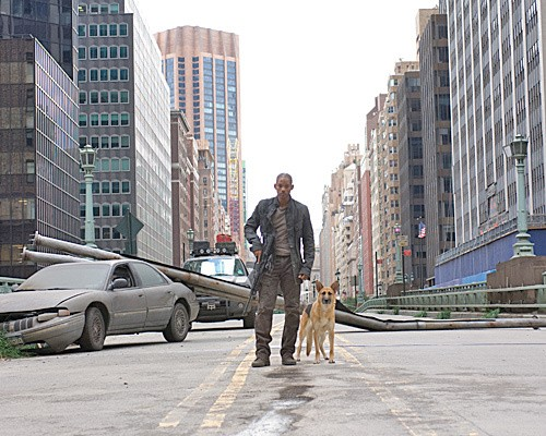 Вот так и я себя ощущаю, как герой Уилла Смита в фильме I Am Legend. Кстати, не знаете, почему нет артикля перед словом Legend? Хорошая задачка лингвистам.  