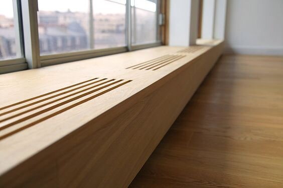 Фрезерованные вентотверстия на подоконнике