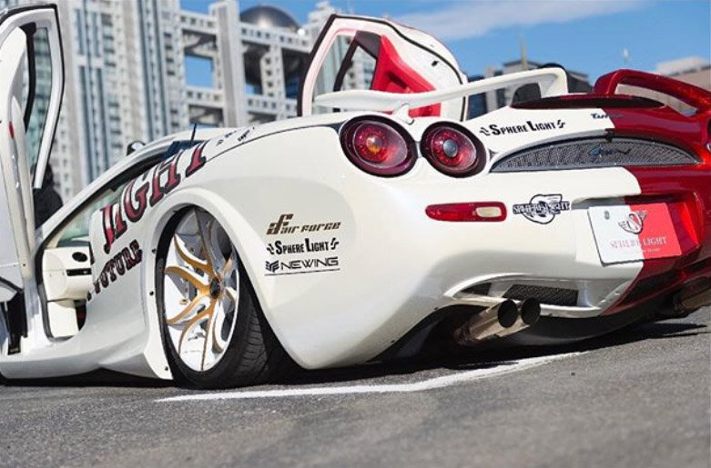 Автобуб. Мицубиси Орочи. Mitsuoka JDM. Автомобиль Bubu Classic SSK. Митсуока Ле Сайд