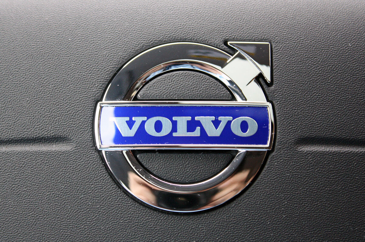 В чем секрет безопасности Volvo и почему не надо покупать битую? | Авто и  Авиа | Дзен