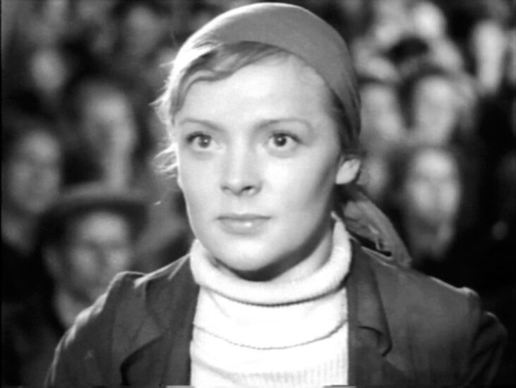 Надя, работница с "Красного металлиста",в будущем жена Колесникова. Молодая активистка и партийка.Исп. очаровательная Зоя Федорова. Будущий директор "Красного путиловца".