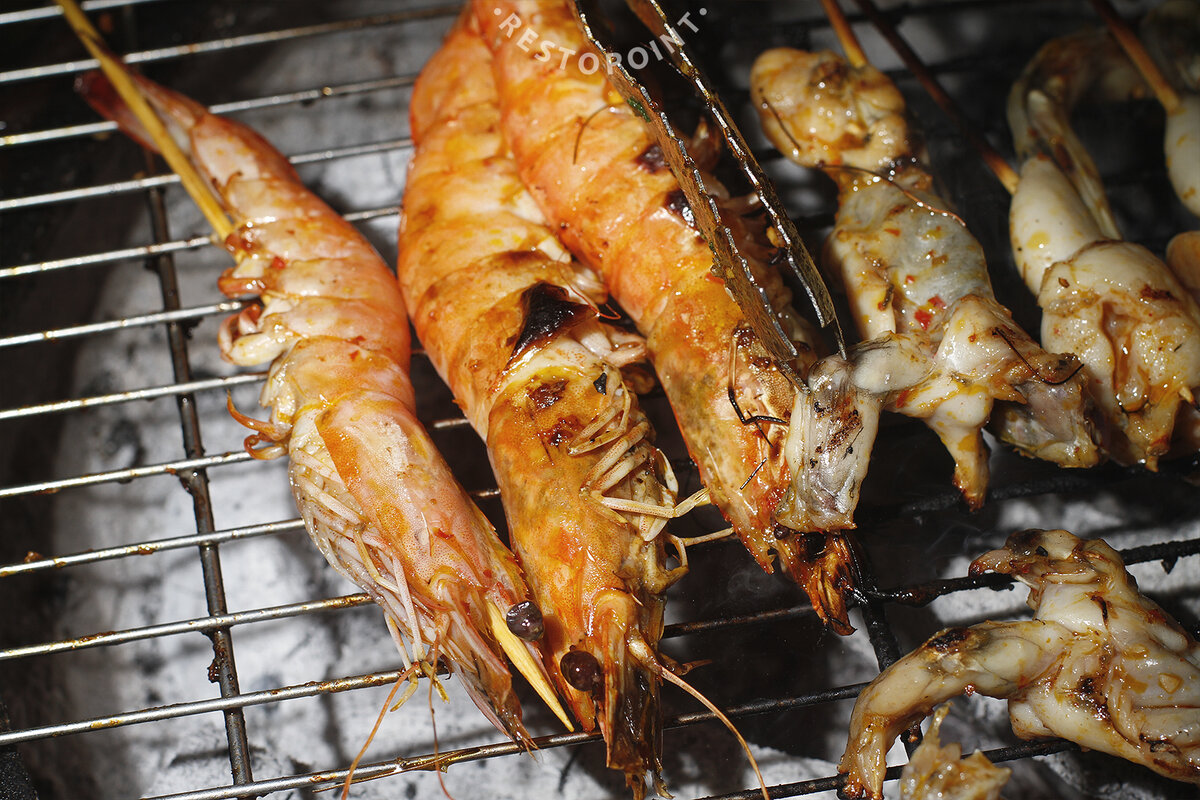 Крупные креветки, попадались до 15 см.