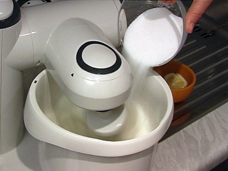 Торт лимонный с безе. Все вкусы сошлись в этом торте.