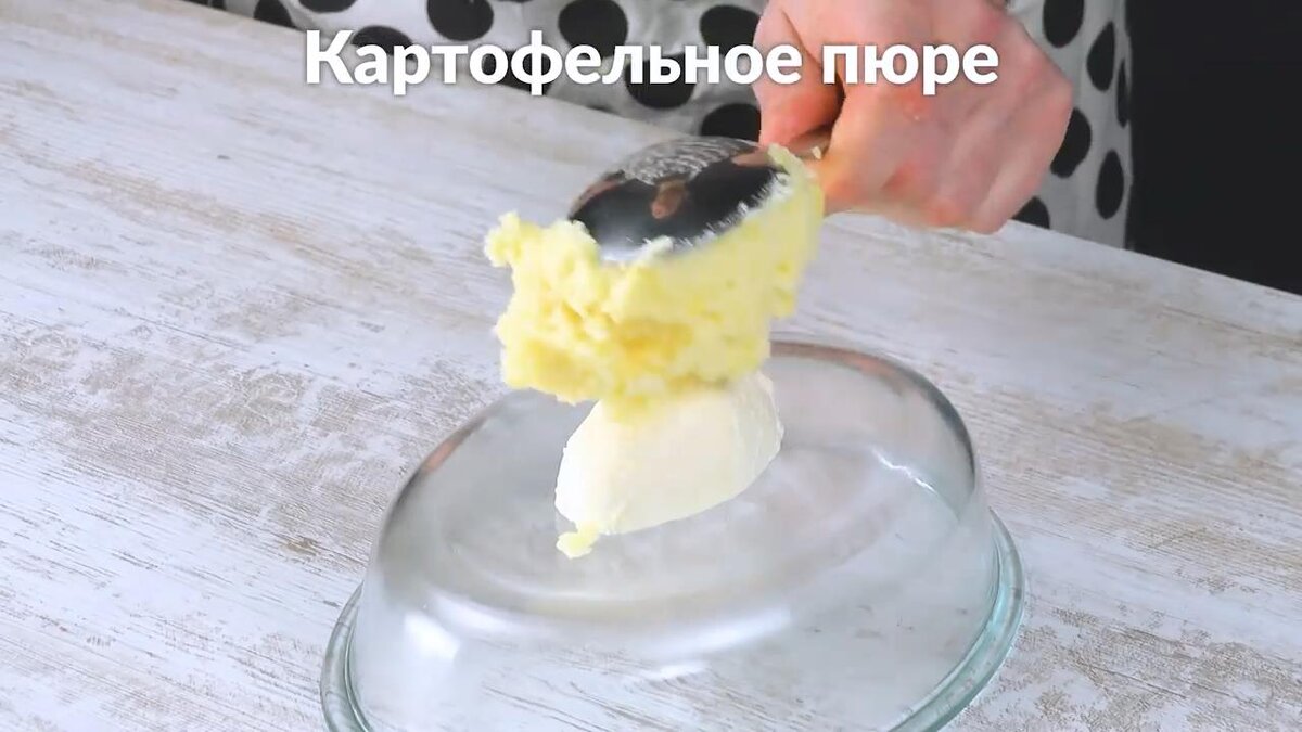 Мясной пирог "Пасхальное яйцо".