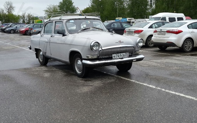 (как раз вот так 21-ая Волга выглядела, когда Максим ее пригнал к себе)