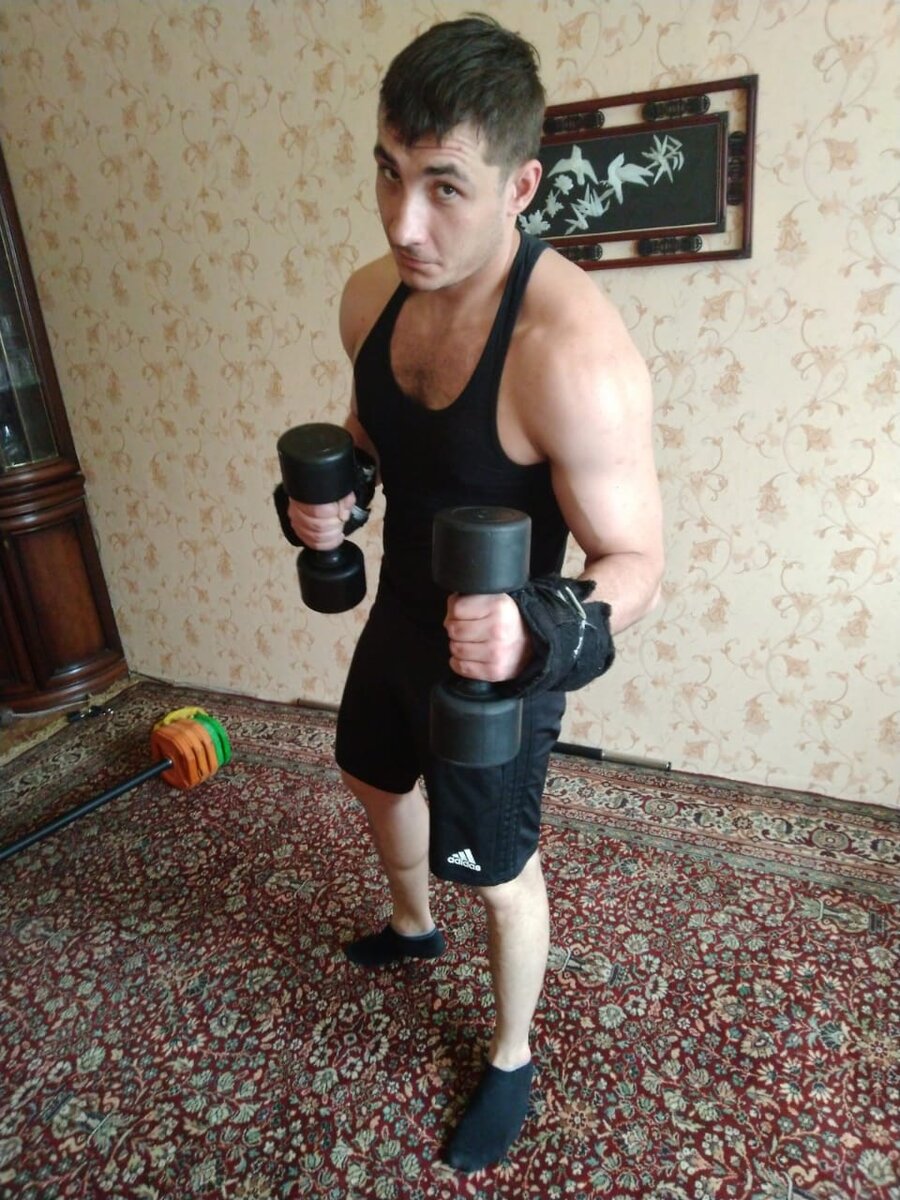 Даже дома можно оставаться в форме.