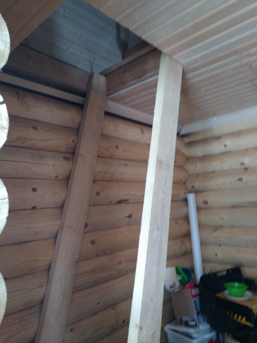 Опоры для лестницы