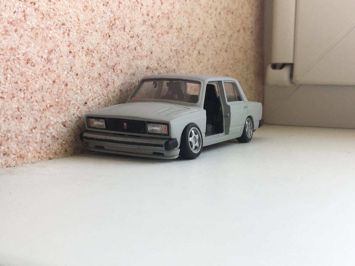 Один из моих недостроев. P. S. Уже давно собран, покрашен и продан)) 